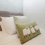 Somerford Holiday home *