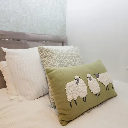 Somerford Holiday home *