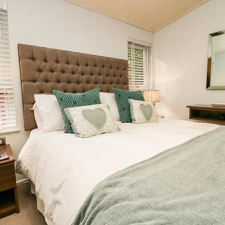 Somerford Holiday home *