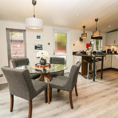 Сasa de vacaciones Somerford Windermere